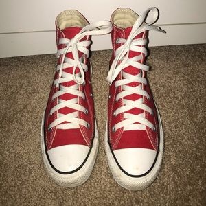 CONVERSE HIGH-TOPS